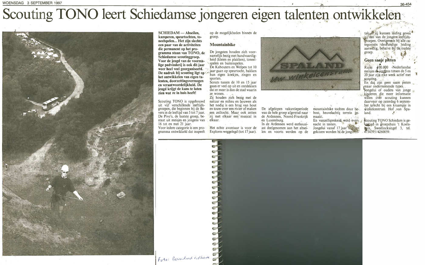 Onbekende krant op 3 september 1997. Foto van Bernhard van de Linde